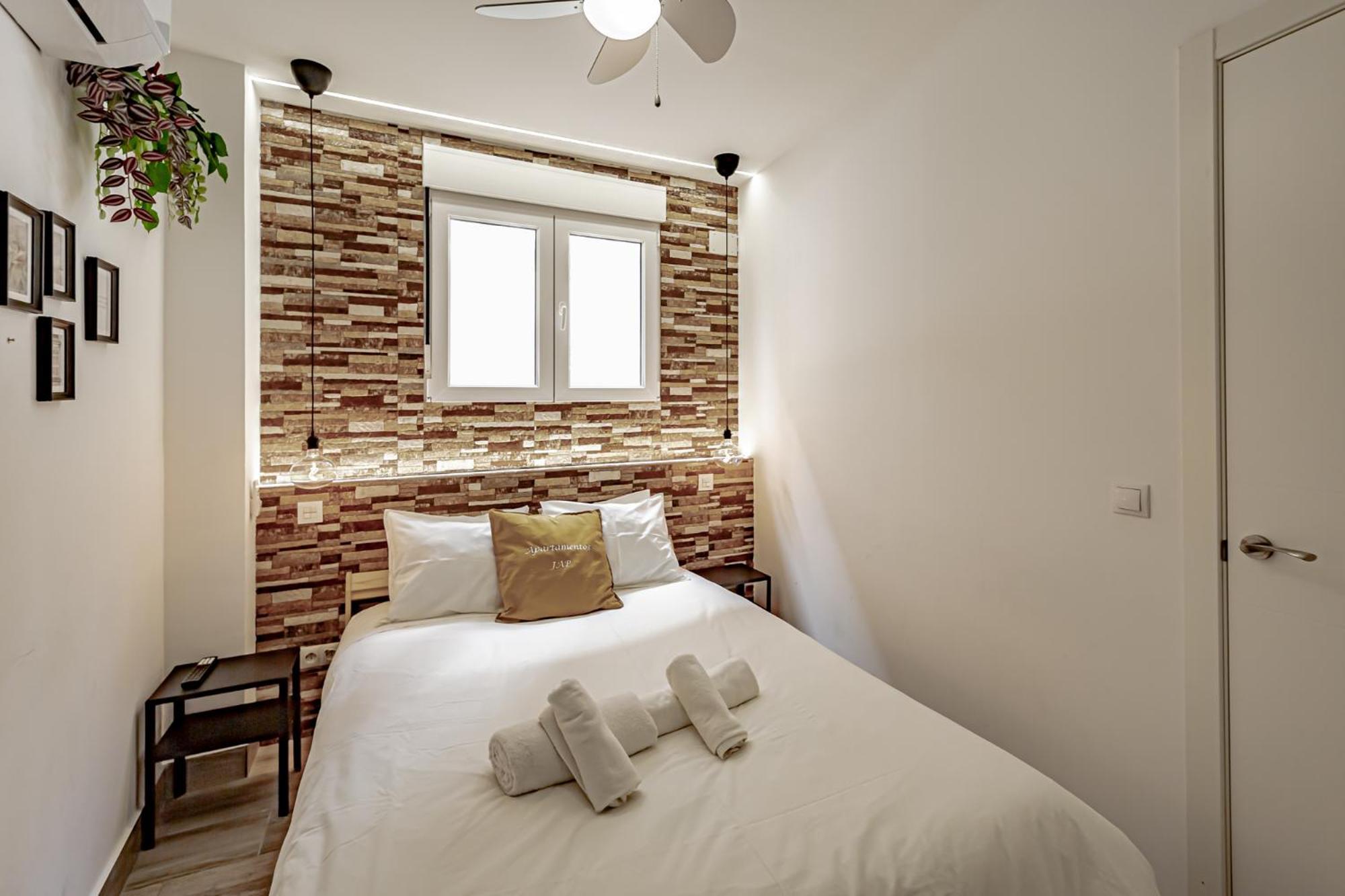 Apartamentos Santiago Cordero Madrid Exterior photo