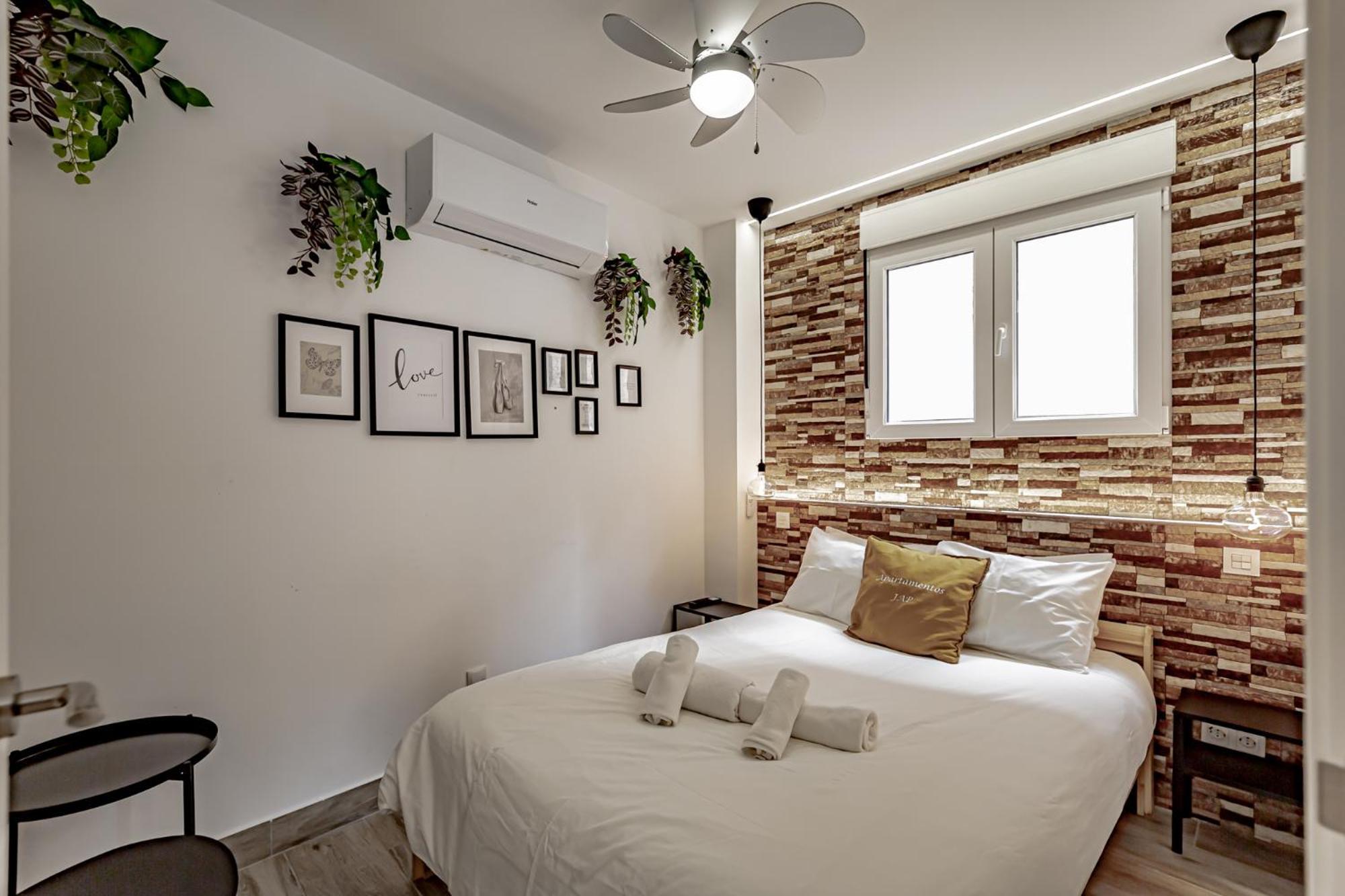 Apartamentos Santiago Cordero Madrid Exterior photo